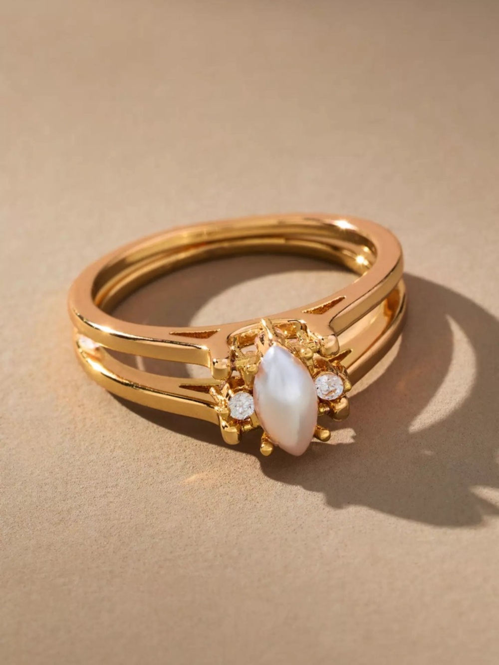 RARE! NWT Anthropologie Birthstone Flip Ring June Pearl & Crystal Size 7